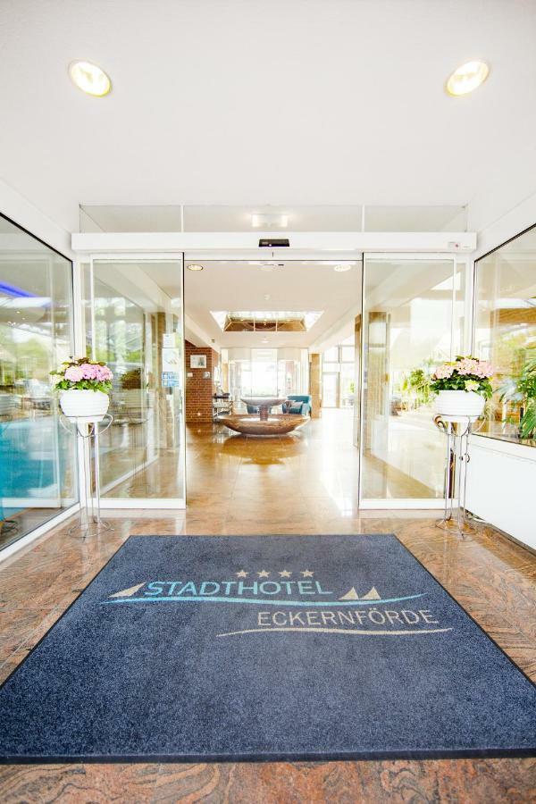 Stadthotel Eckernförde エクステリア 写真